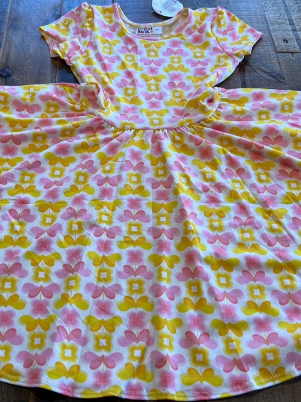 Dot Dot Smile size 5/6 girls butterfly Cap sleeve twirl dress
